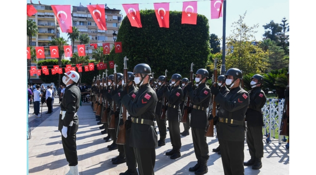 19 Eylül Gaziler Günü'nü Kutlama Töreni Vali Elban'ın Katılımıyla Gerçekleştirildi